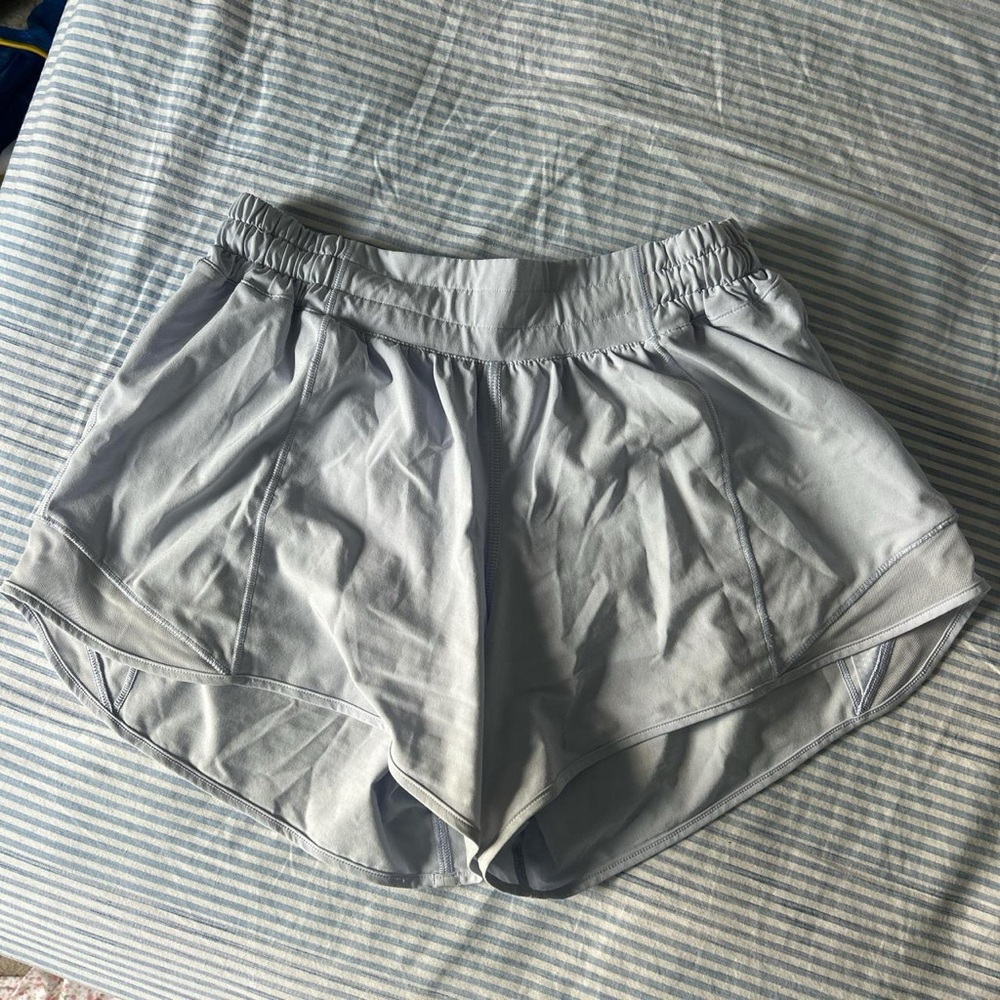 Blue Lululemon Hotty Hot shorts 4in